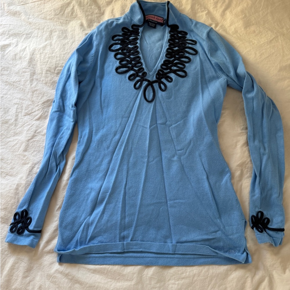 Vineyard Vines Blue Tunic with Dark Navy Detailing